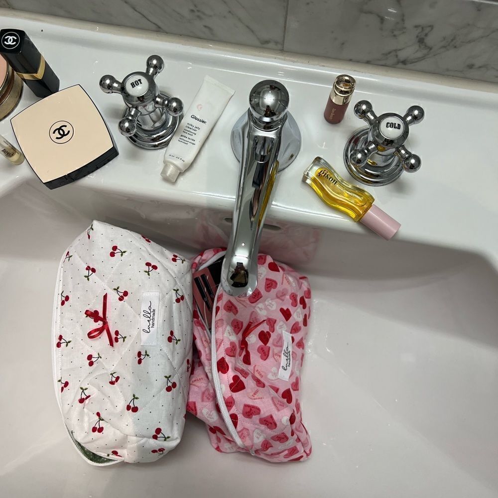 makeup bag - Picture 3 of 7